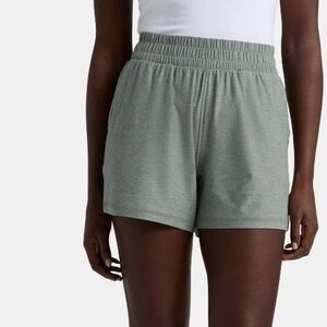 Nwt Women's Green Casual Shorts With Pockets